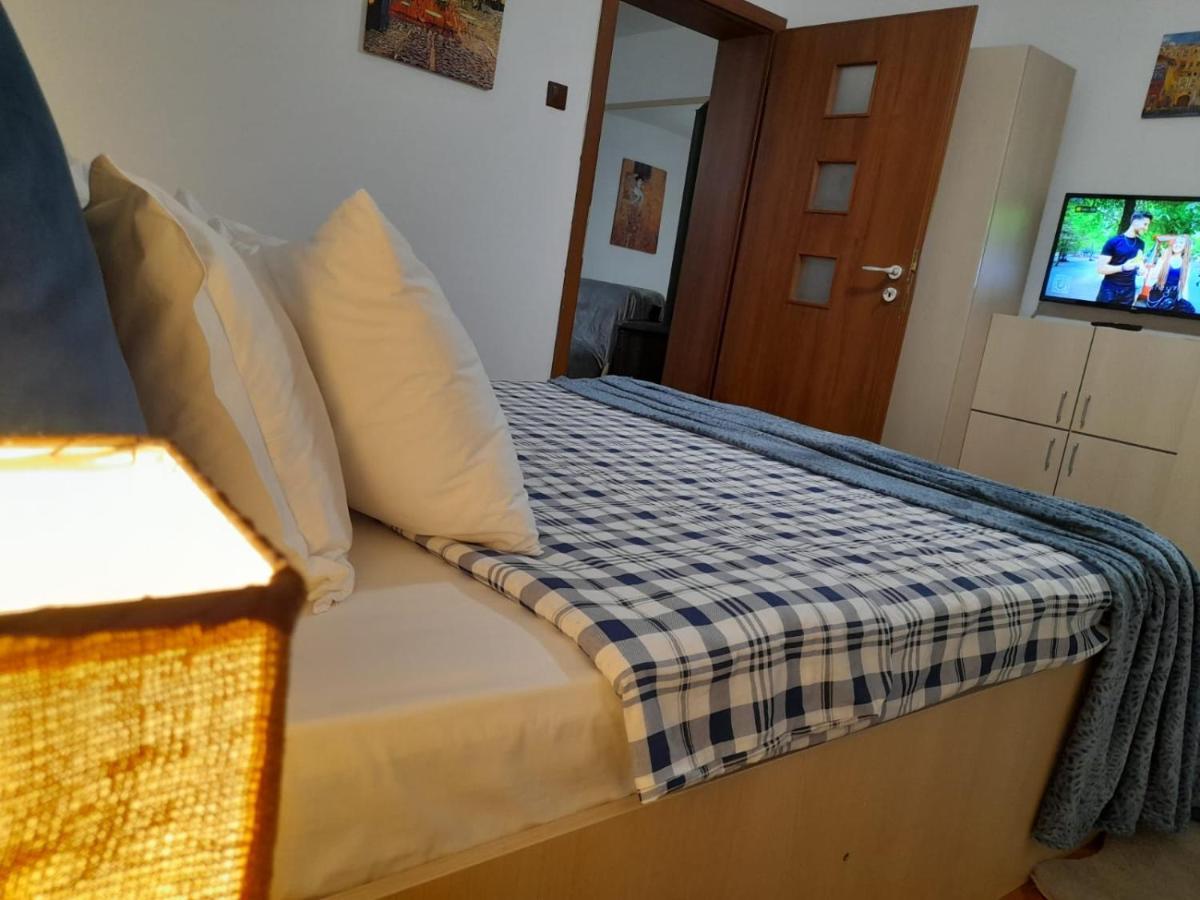 La Rossa Appartement Braşov Buitenkant foto